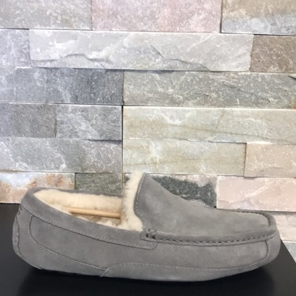 UGG Ascot Men's Slipper - Picture 5 of 6